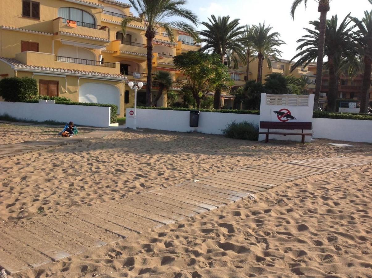 Urbanizacion Primera Linea De Playa Denia Exterior photo